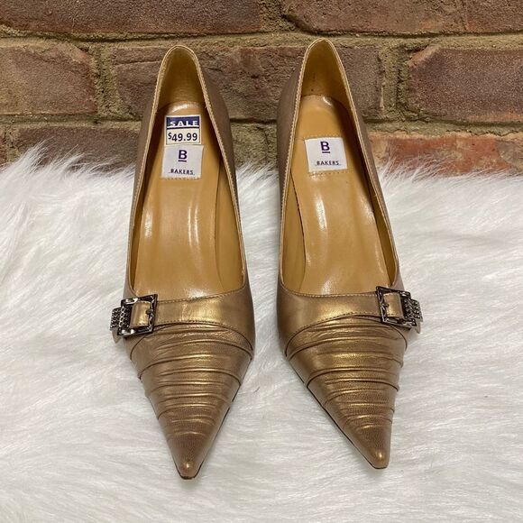 Bakers Gold Leather Josie Pointed Toe Heel Size 7 - Picture 2 of 10